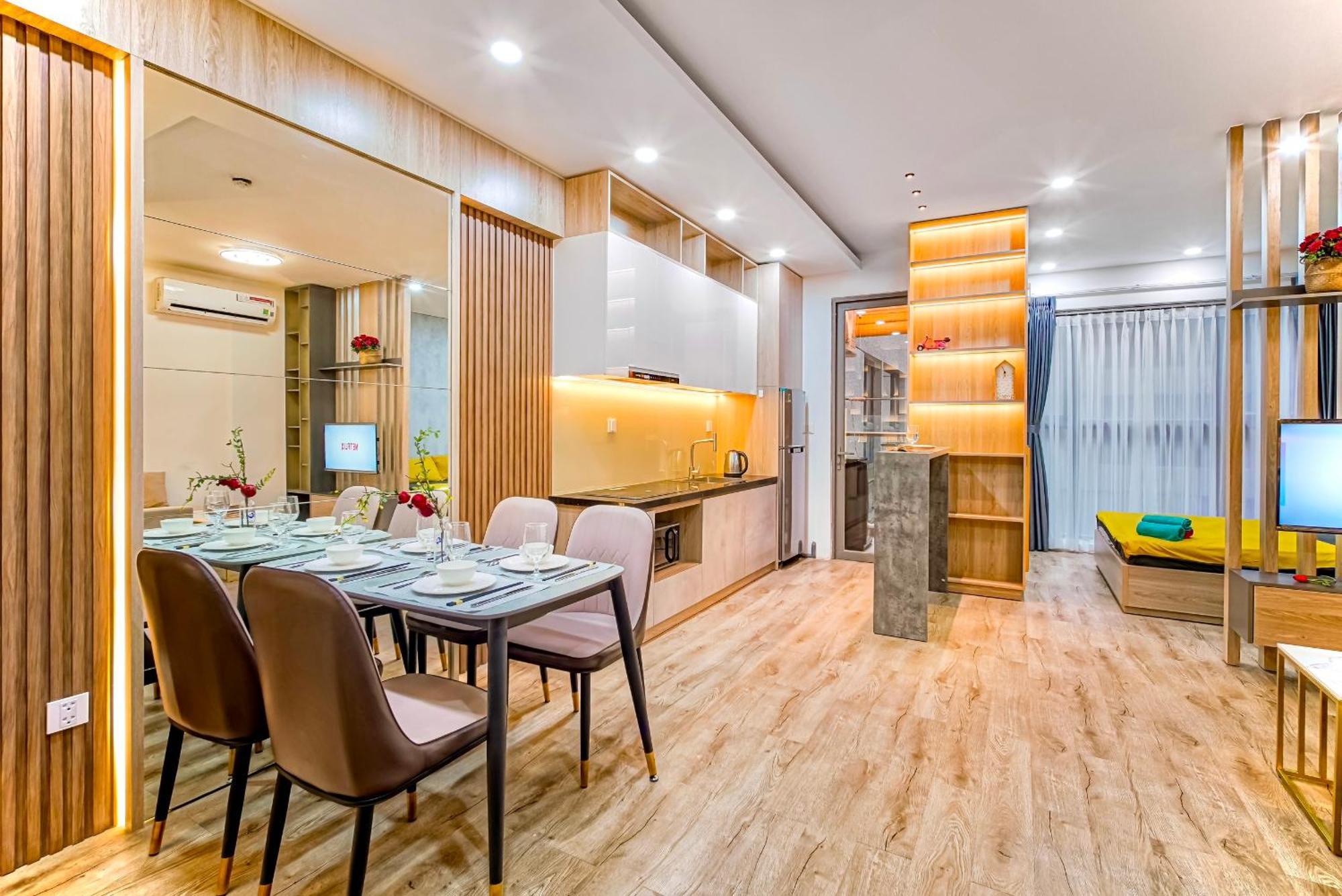 Sojo Lumiere Aparts - Terra Royal, Luxury And Central Spot Хошимин Экстерьер фото