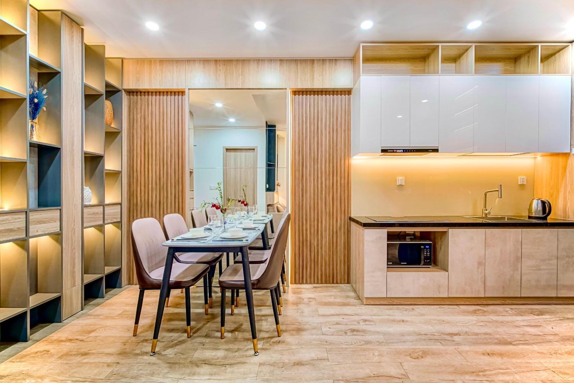 Sojo Lumiere Aparts - Terra Royal, Luxury And Central Spot Хошимин Экстерьер фото